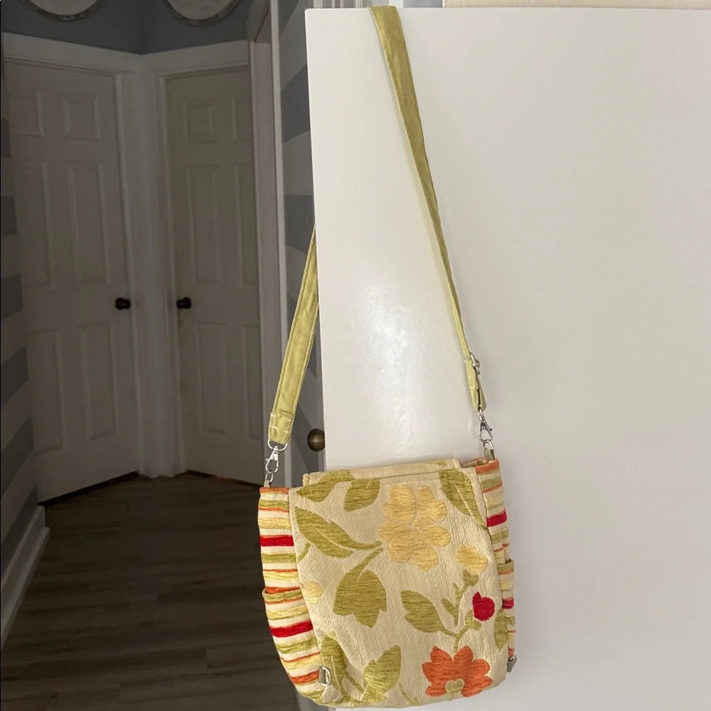 Vintage Retro Shoulder Bag Purse Floral Green Adjustable Strap Embroidered